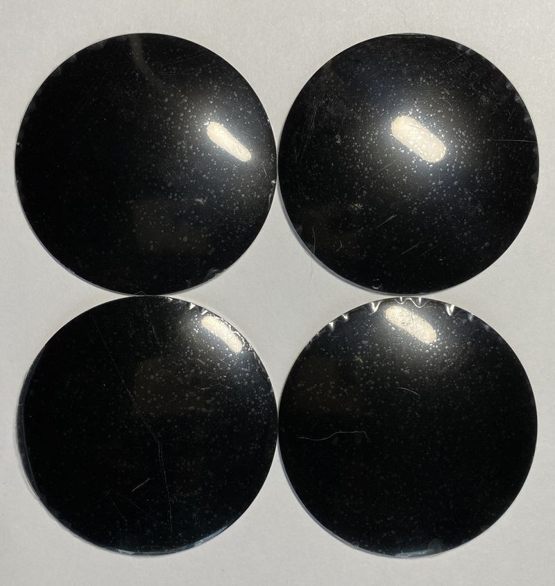 Этикетки на диски (метал)  диам. 56,5мм.  "один цвет" черный  (4 шт.)