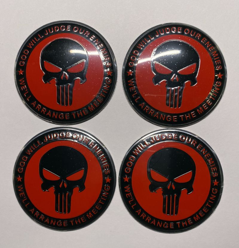 Этикетки на диски (метал)  диам. 56,5мм.  "череп" черно-красный  (4 шт.)