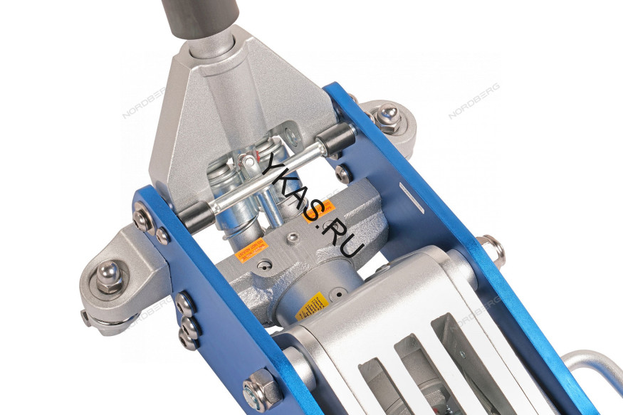 Облегченный алюминиевый домкрат NORDBERG N32030N (3 тонны)