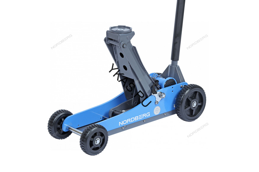 Домкрат подкатной NORDBERG N32031N c большими колесами