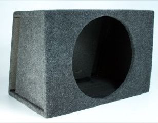 Ящик под сабвуфер 15" (60 литров) обшит карпетом  , боковая щель