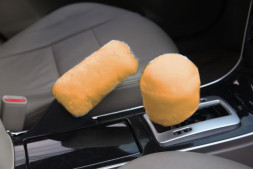 Набор из двух меховых чехлов на ручки (акпп + ручника)  Бежевый