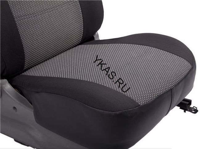 Авточехлы  Renault  Logan/Sandero  (Цельная) с 2014г-  (жаккард+экокожа)