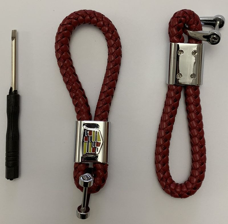 Брелок кожа плетенная  CADILLAC  Красный