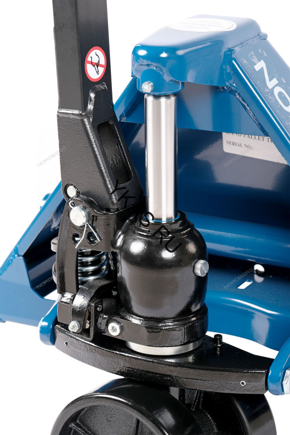 Тележка складская (рохла) гидравлическая NORDBERG N3905-25 с полиуретановыми колесами