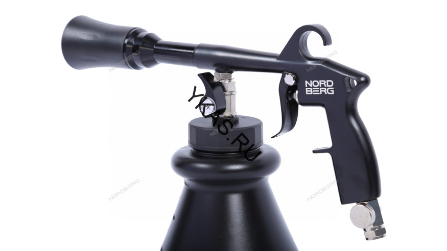 Моющий пистолет NORDBERG NP9010 с пластиковой вращающейся насадкой