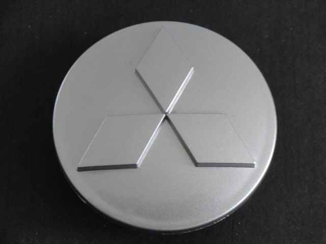 Заглушка (колпачок) на литой диск мод. MITSUBISHI  серебро  ( D82/D79)