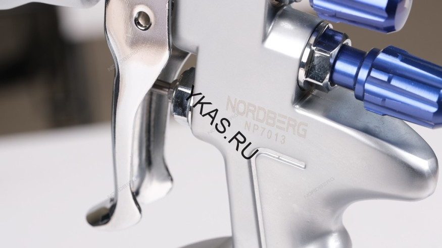 Краскопульт NORDBERG NP7013 в кейсе (LVMP, сопло 1,3 мм)