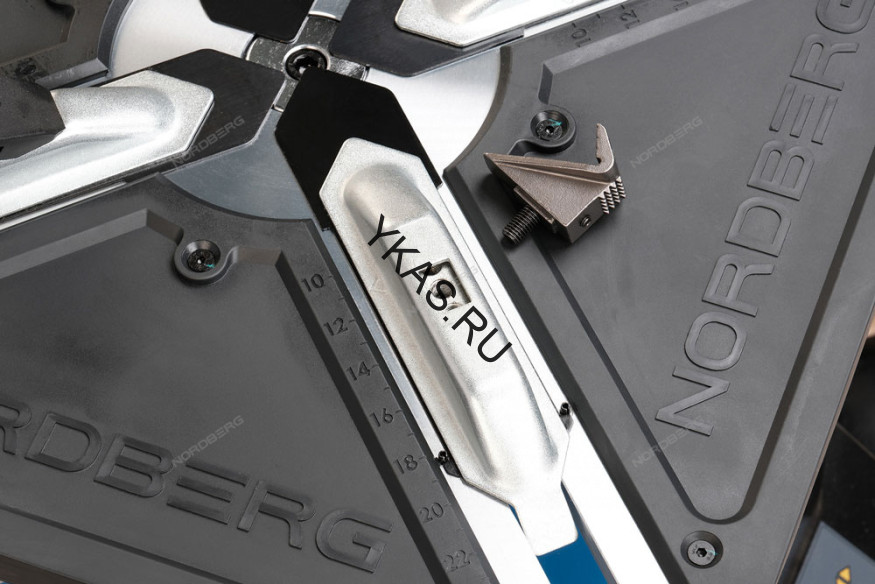 Шиномонтажный полуавтоматический станок NORDBERG 4639,5ID (380В, 2 скорости)