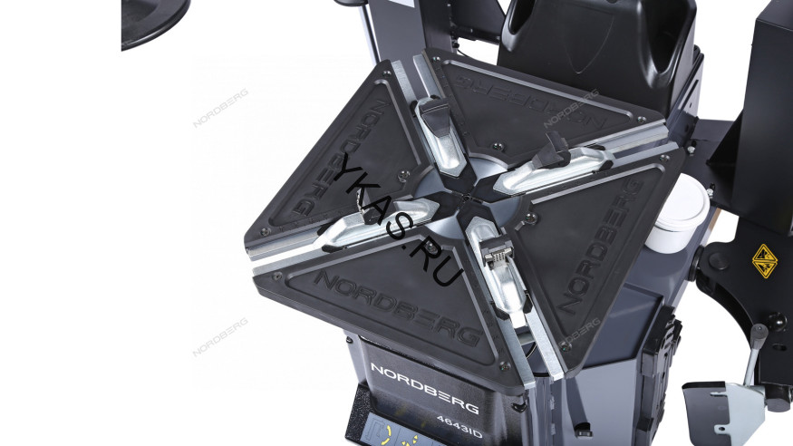 Автоматический шиномонтажный станок NORDBERG 4643ID с "третьей рукой"