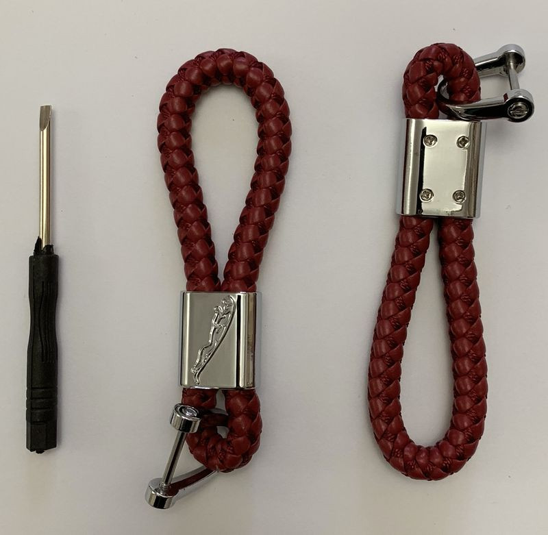 Брелок кожа плетенная  JAGUAR  Красный