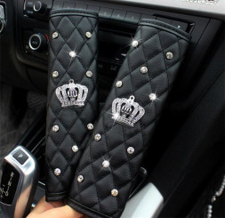 Накладка на ремень безопасности  Корона экокожа со стразами  (1шт.)