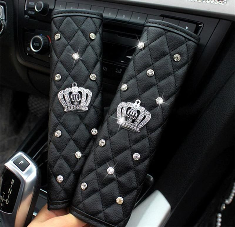 Накладка на ремень безопасности  Корона экокожа со стразами  (2шт.)