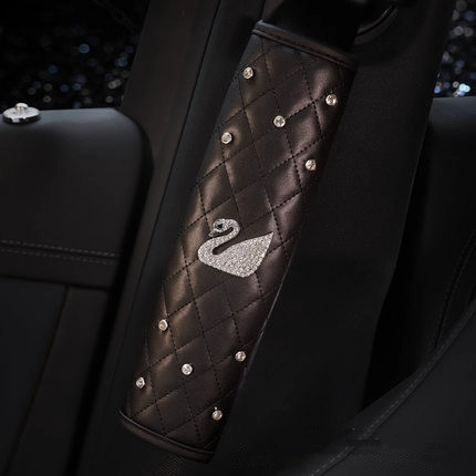 Накладка на ремень безопасности  Лебедь экокожа со стразами  (2шт.)