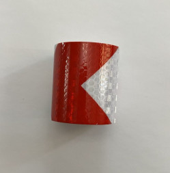 Отражатель лента на липкой основе 300см x 5см  самоклей. бело-красный (полоса)