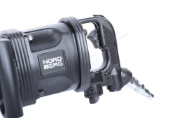 Ударный пневмогайковерт NORDBERG NP18360K для грузовых автомобилей (1", 3600 Нм, кейс) 