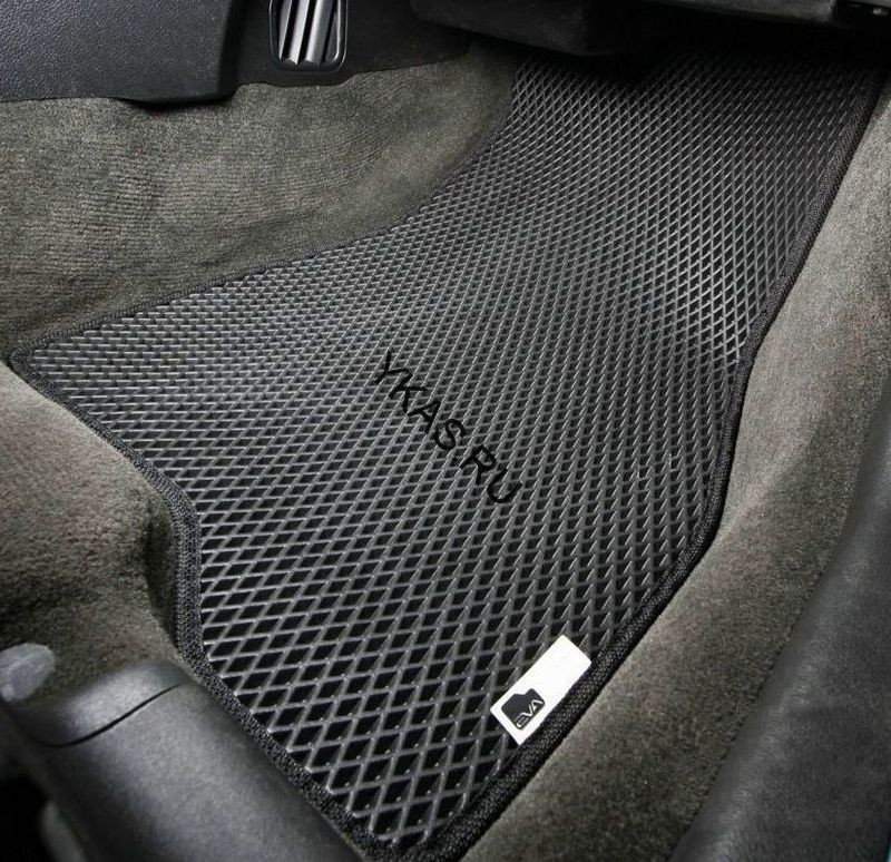 Коврики Ford Tourneo Conneсt c 2003г-   основа черная, кант черный  EVA