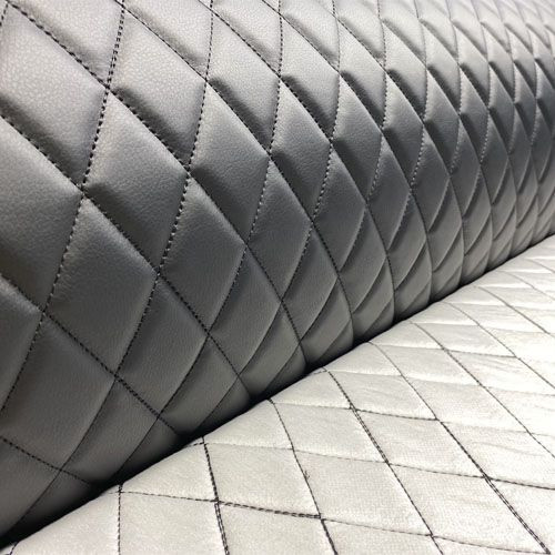 Экокожа на поролоне в рулоне  10м. x 1,43м. РОМБ черный с синий строчкой