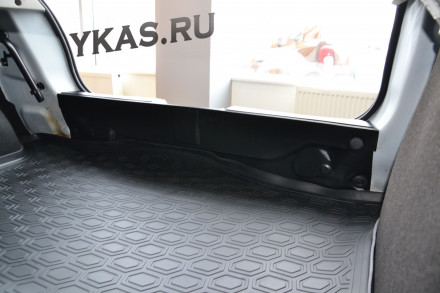 Накладки в проем багажника (2 шт) (ABS) RENAULT Sandero, Sandero Stepway 2014- предзаказ