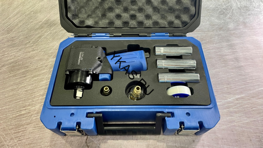 Пневмогайковерт ударный укороченный NORDBERG NP14075K в кейсе (1/2", 680 Нм)