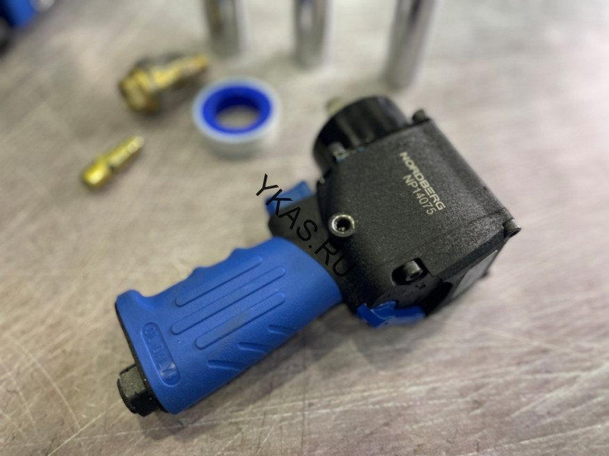 Пневмогайковерт ударный укороченный NORDBERG NP14075K в кейсе (1/2", 680 Нм)