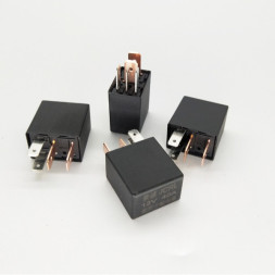 ЭТ Реле 24В 4 контакта, черный корпус, 40A (вентилятор кондиционер масляный насос реле фар)