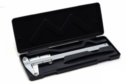 М5. Штангенциркуль 150мм в кейсе, погрешность 0,02мм