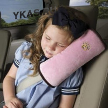 Подушка детская на ремень безопасности Розовый  (материал-флис)