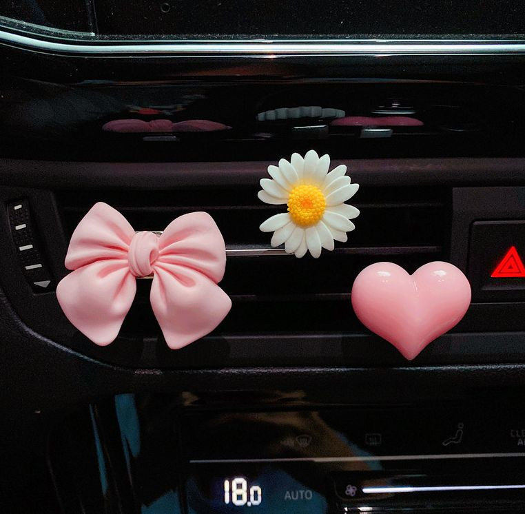 Украшение на дефлектор  №5 "бант,цветок,сердце  3шт."