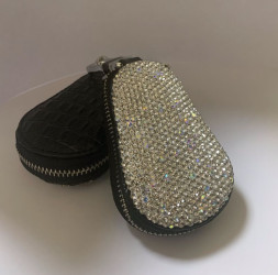 Ключница со стразами , белый бриллиант